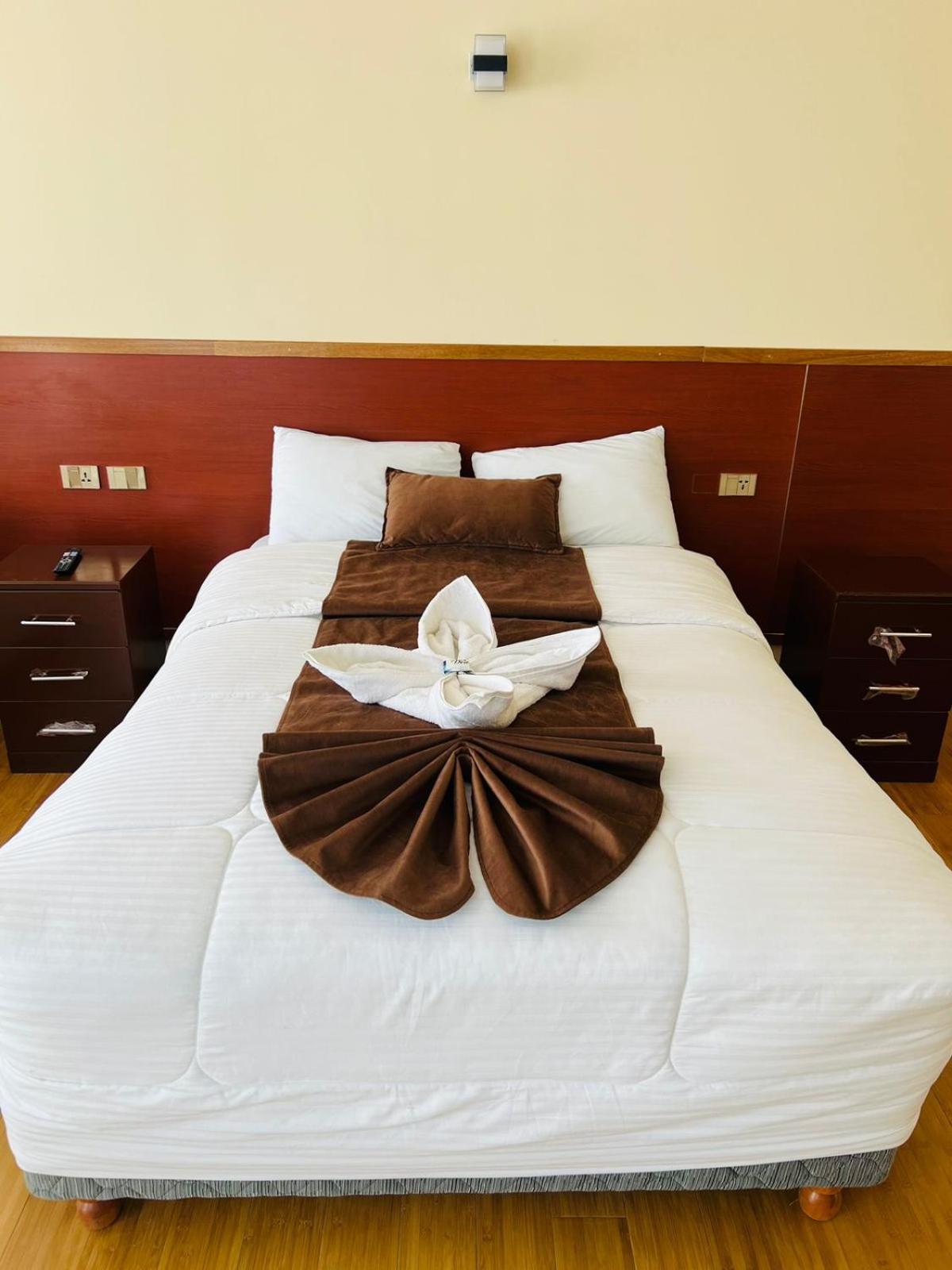 Hostal Alvasar Copacabana  Ngoại thất bức ảnh